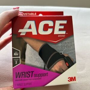 ACE Wrist Support. New in box.